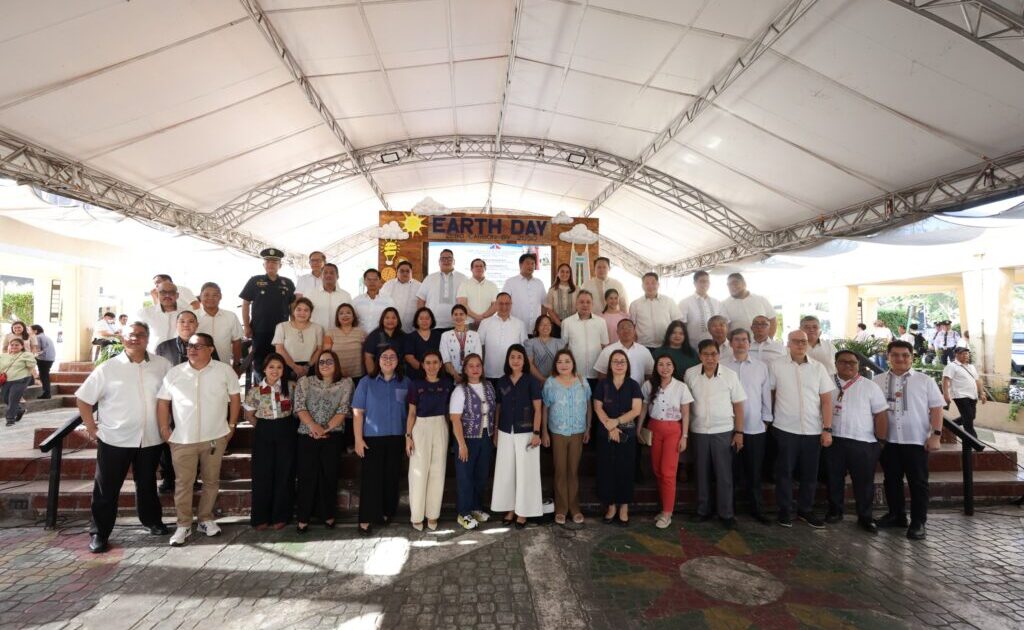 Flag Raising Ceremony — Flag Raising Ceremony | PhilTweets